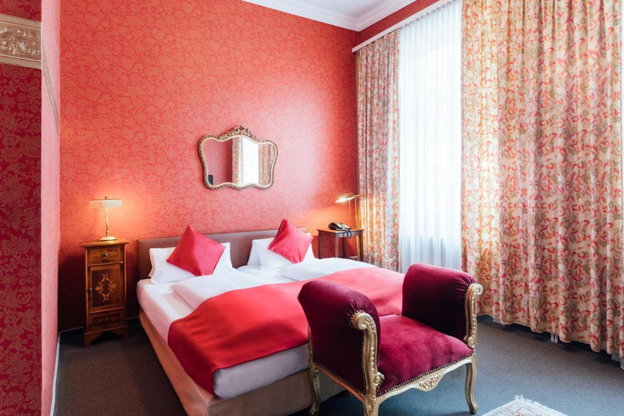 Das Kleine Hotel In Ruhiger Stadtlage Wiesbaden Extérieur photo